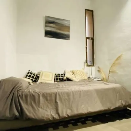Rent this 1 bed apartment on Carrer d'en Giralt el Pellisser in 2B, 08003 Barcelona