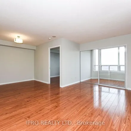 Image 5 - 125 Hillcrest Avenue, Mississauga, ON L5B 1N7, Canada - Apartment for rent