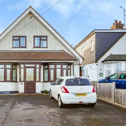 Buy this 5 bed house on Maldon Road in Sandon, CM2 7DQ
