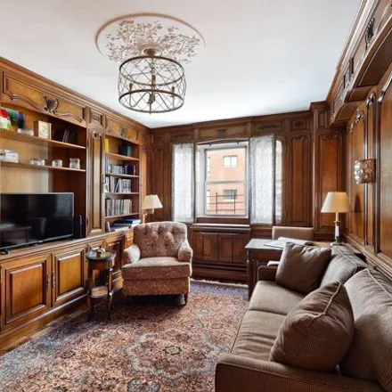 Image 4 - 120 East 81st Street, New York, NY 10028, USA - Apartment for sale