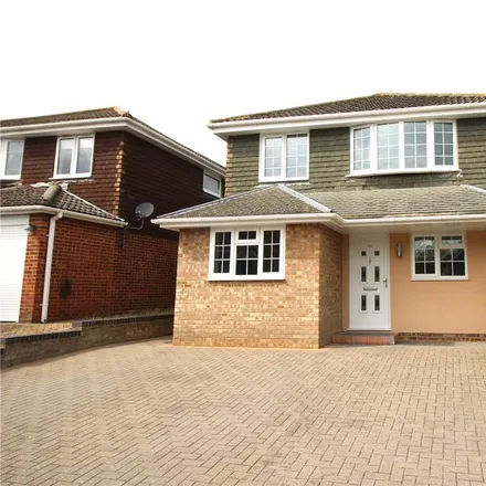 Rent this 4 bed house on 28 Trinder Way in Wickford, SS12 0HQ