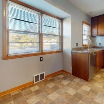 Buy this 3 bed apartment on 2148 4Th Street East in Battle Creek - Highwood, Saint Paul