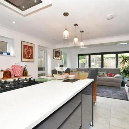 Image 5 - Farrers Place, London, CR0 5HB, United Kingdom - House for sale