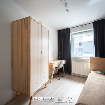 Rent this 3 bed apartment on Specjalistyka Czechów in Kompozytorów Polskich 8a, 20-848 Lublin