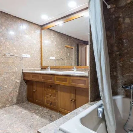 Rent this 1studio apartment on Carrer de Rafael Reyes i Torrent (Pintor) in 46021 Valencia, Spain