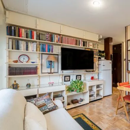 Rent this 4 bed apartment on Calle de María de Molina in 28006 Madrid, Spain