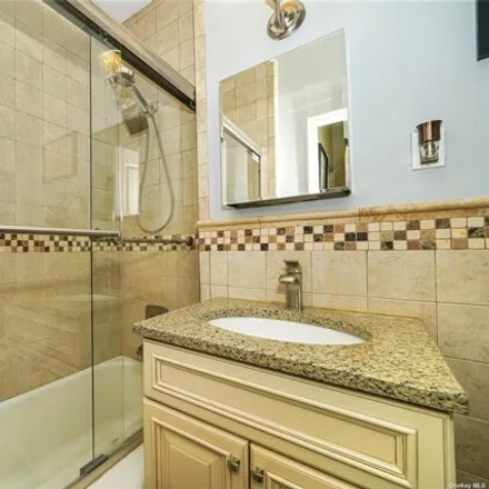 Image 7 - 99-60 63rd Road, New York, NY 11374, USA - Apartment for sale