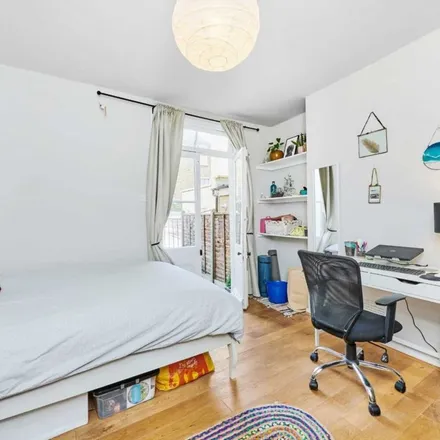Rent this 3 bed apartment on 55 Ballater Road in London, SW2 5QS