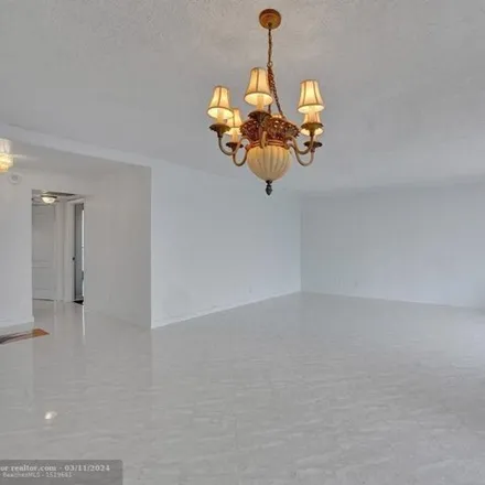 Image 6 - North Ocean Drive, Fort Lauderdale, FL 33308, USA - Condo for sale