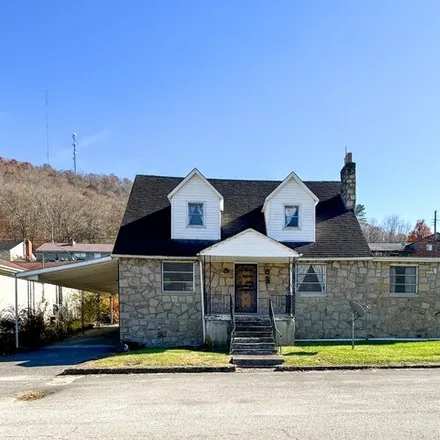 Buy this 4 bed house on 243 Wayne Street in Manchester, KY 40962