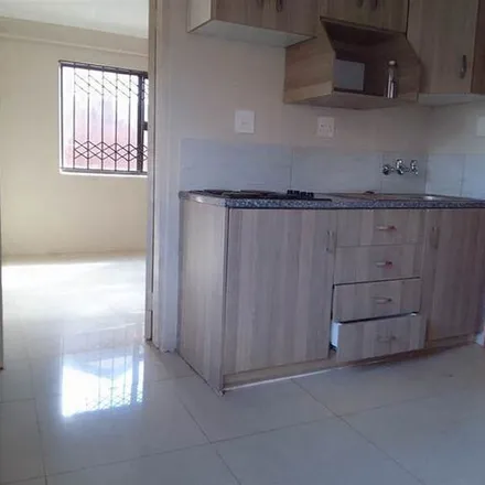 Image 5 - Adcock Street, Johannesburg Ward 13, Soweto, 1861, South Africa - Apartment for rent