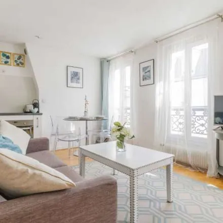 Image 4 - 18 Boulevard des Batignolles, 75017 Paris, France - Apartment for rent