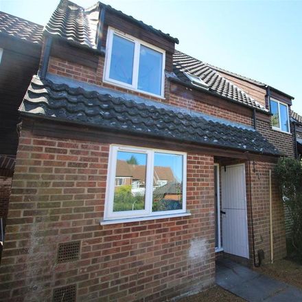 Rent this 3 bed house on 31 Lushington Close in Norwich, NR5 9AU