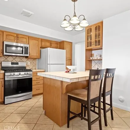 Image 3 - 883 Woodlawn Drive, Thousand Oaks, CA 91360, USA - Apartment for rent