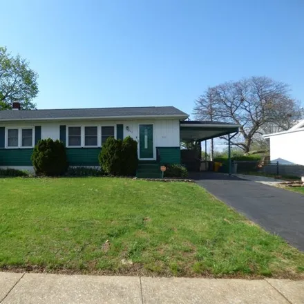 Buy this 3 bed house on 858 Gunnison Road in York, PA 17404