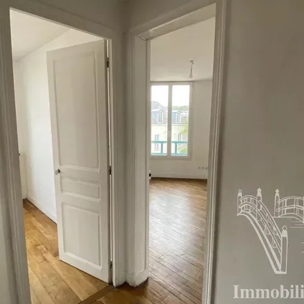 Rent this 3 bed apartment on Place du Maréchal Leclerc in 78300 Poissy, France