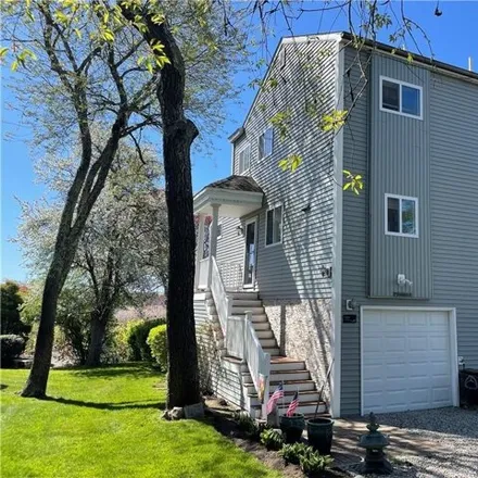 Rent this 3 bed house on 35 Lake Road in Narragansett, RI 02882