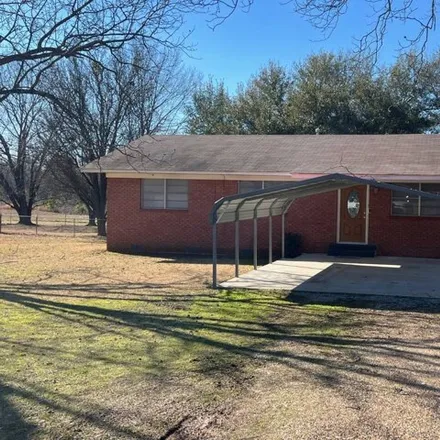Buy this 2 bed house on 755 Meadows Road in Texarkana, AR 71854