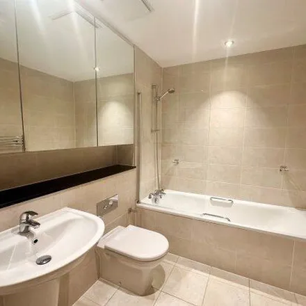 Image 6 - Central Lotus, Waterside Way, Nottingham, NG2 4DP, United Kingdom - Apartment for rent