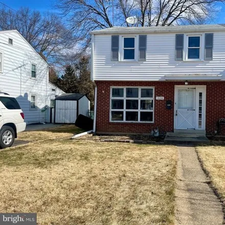 Rent this 3 bed house on 566 Ridley Avenue in Folsom, Ridley Township
