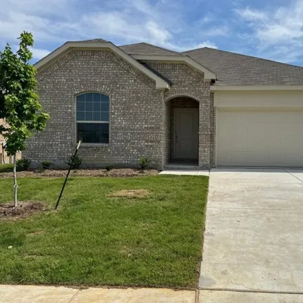 Rent this 4 bed house on 928 Longleaf Ln in Princeton, Texas