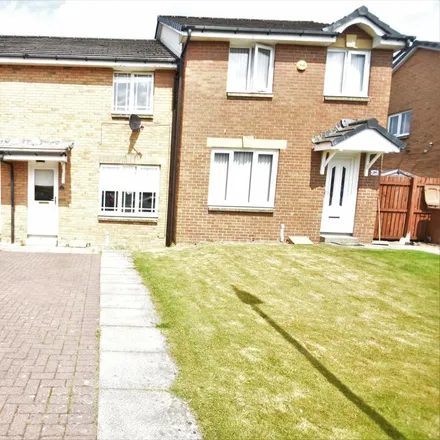 Rent this 2 bed townhouse on Saffron Crescent in Wishaw, ML2 0FB