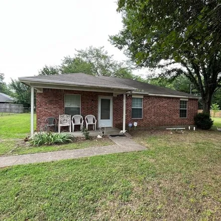 Image 7 - 443 Mineral Wells Street, Terrell, TX 75160, USA - House for sale