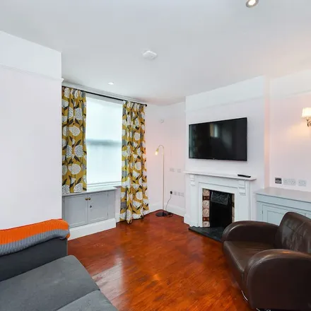 Image 3 - Rushcliffe, NG2 6DW, United Kingdom - Duplex for rent