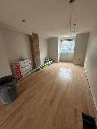 Image 3 - 167 West Third Street, Boston, MA 02127, USA - House for rent