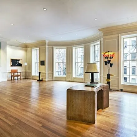 Image 3 - 36 East 63rd Street, New York, NY 10065, USA - Townhouse for sale
