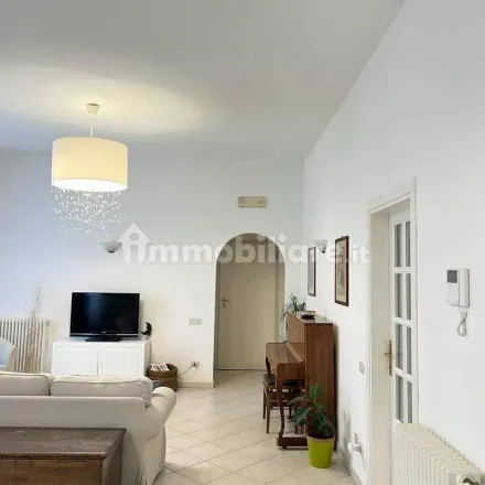 Image 1 - Via Giuseppe Mazzini, 55042 Forte dei Marmi LU, Italy - Apartment for rent