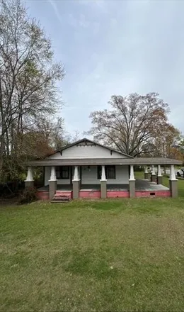 Buy this 2 bed house on 117 Beech Street in Tifton, GA 31794