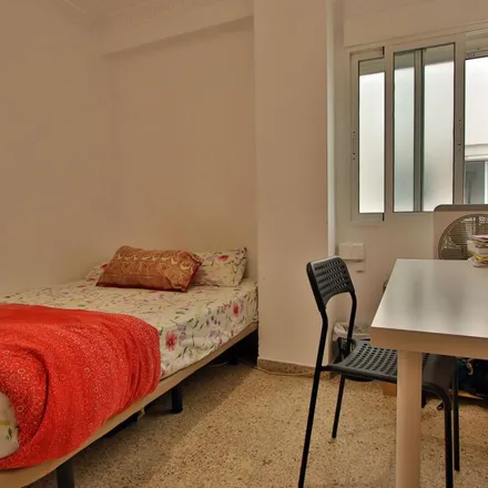 Image 3 - Avinguda de Blasco Ibáñez, 79, 46021 Valencia, Spain - Apartment for rent