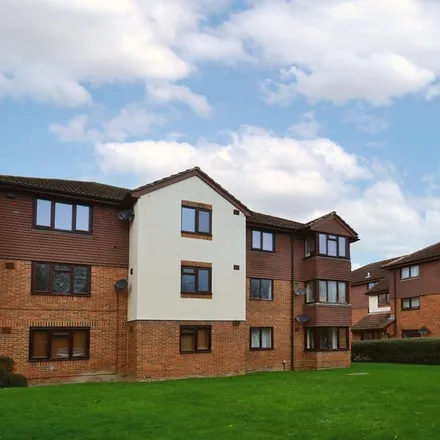 Rent this 1 bed apartment on The Skylane in Skipton Way, Horley