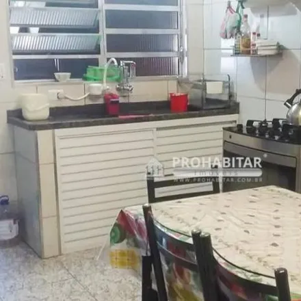 Buy this 2 bed house on Rua Doutor Vicente de Paulo Vicente de Azevedo in São Paulo - SP, 04831-130