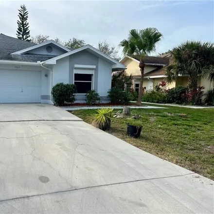 Image 3 - 1929 Golfside Village Drive, Lehigh Acres, FL 33936, USA - House for sale