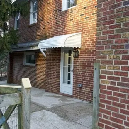 Image 2 - 906 Litchfield Road, Towson, MD 21239, USA - House for rent