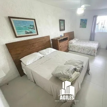 Rent this 2 bed house on Rua Tibagí in Praia do Leste, Pontal do Paraná - PR