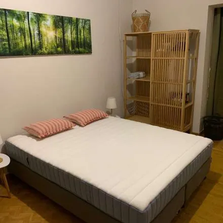 Rent this 1 bed apartment on Cafe Bebo in Avenue de Stalingrad - Stalingradlaan, 1000 Brussels
