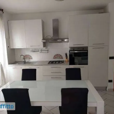 Image 2 - Via Montello, 20812 Limbiate MB, Italy - Apartment for rent