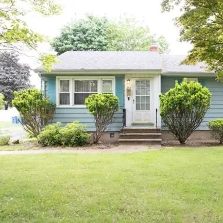 Rent this 2 bed house on 295 Arnold Avenue in North Plainfield, NJ 07063