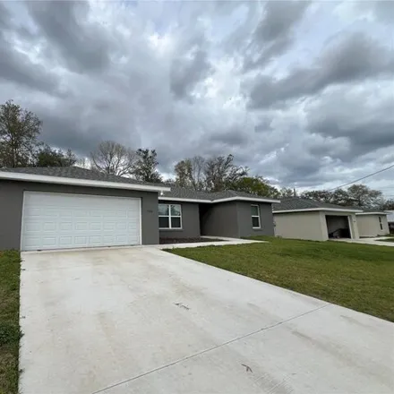 Rent this 3 bed house on 9265 150 Place in Marion County, FL 34491