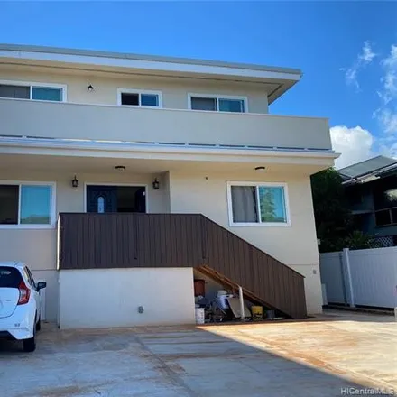 Buy this 8 bed house on 3214 Esther Street in Honolulu, HI 96815