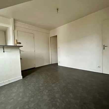 Image 4 - 51 Rue Jean Jaurès, 76500 Elbeuf, France - Apartment for rent