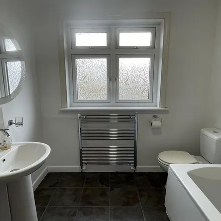 Image 9 - Winters Cottage, Bepton Road, Midhurst, GU29 9HF, United Kingdom - Duplex for rent