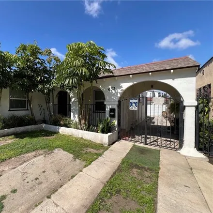Buy this 3 bed house on 649 West 95th Street in Los Angeles, CA 90044