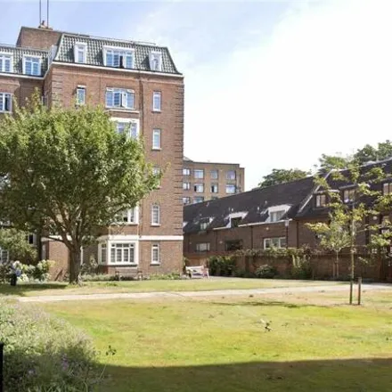 Buy this studio apartment on Chatsworth Court in Pembroke Road, London