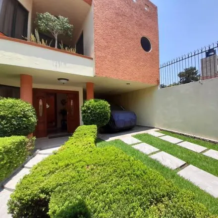 Buy this 4 bed house on Avenida Tlalnepantla in Fraccionamiento El Tejocote, 56239 Cuautlalpan