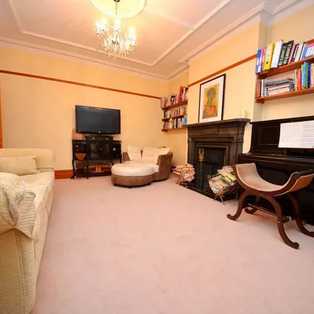 Image 3 - Uffington Road, London, SE27 0ND, United Kingdom - Apartment for rent