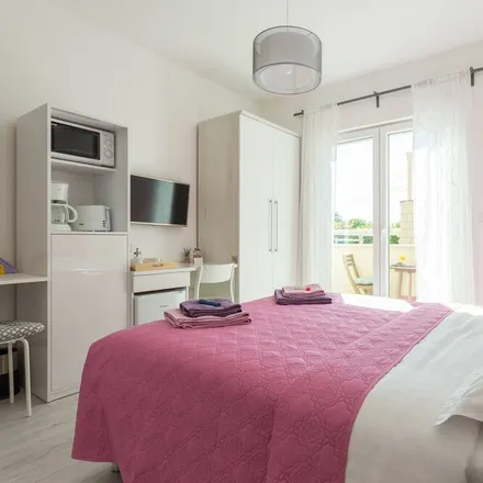 Rent this 1 bed apartment on 20234 Dubrovnik